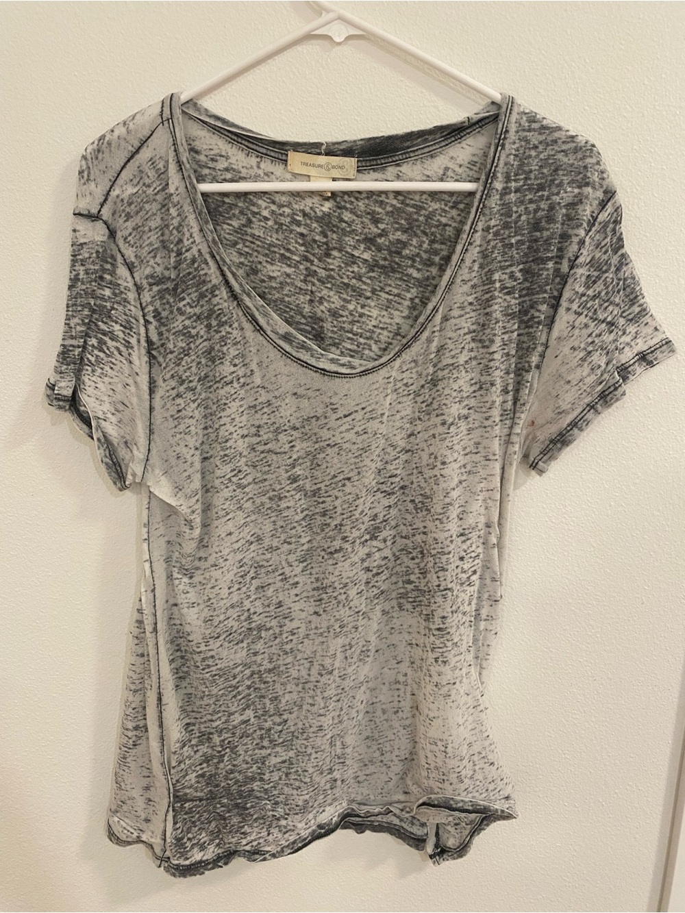 Treasure & Bond Washed Gray Short Sleeve Scoop Neck Tee